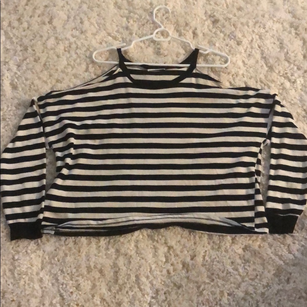Cutout shoulder sweater